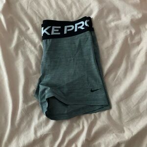 grey nike pros // size M